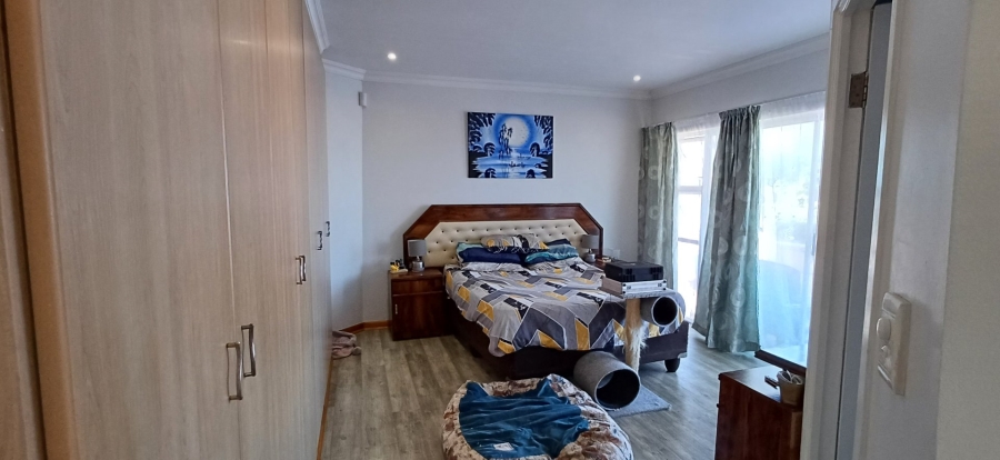 3 Bedroom Property for Sale in Dana Bay Western Cape